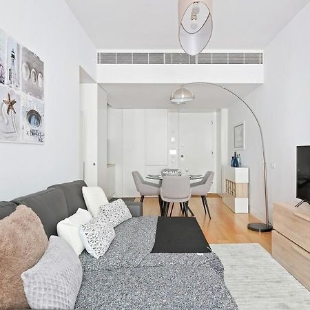 Spacious 1 Bedroom Apartment Near Baixa Lisbon Bagian luar foto